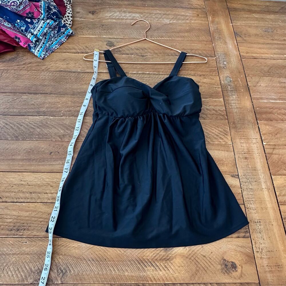Black bathing suit top with built in bra size large - Picture 4 of 5
